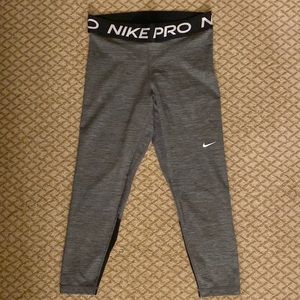 Women’s Nike Pro gray leggings size M